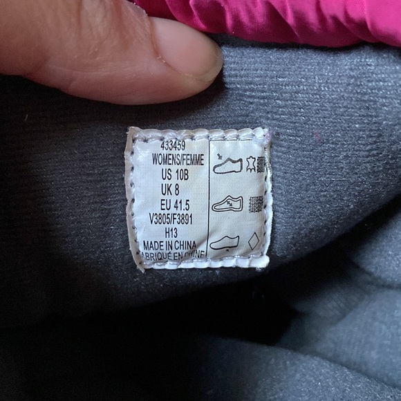 Shoe Sale Pink insulated snow boots. - Picture 5 of 7